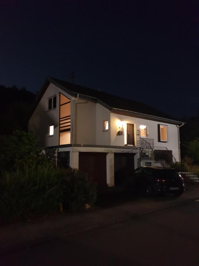 Andinas Ferienwohnung In Ruhiger Lage Direkt Am Wald 빌린스도프 외부 사진